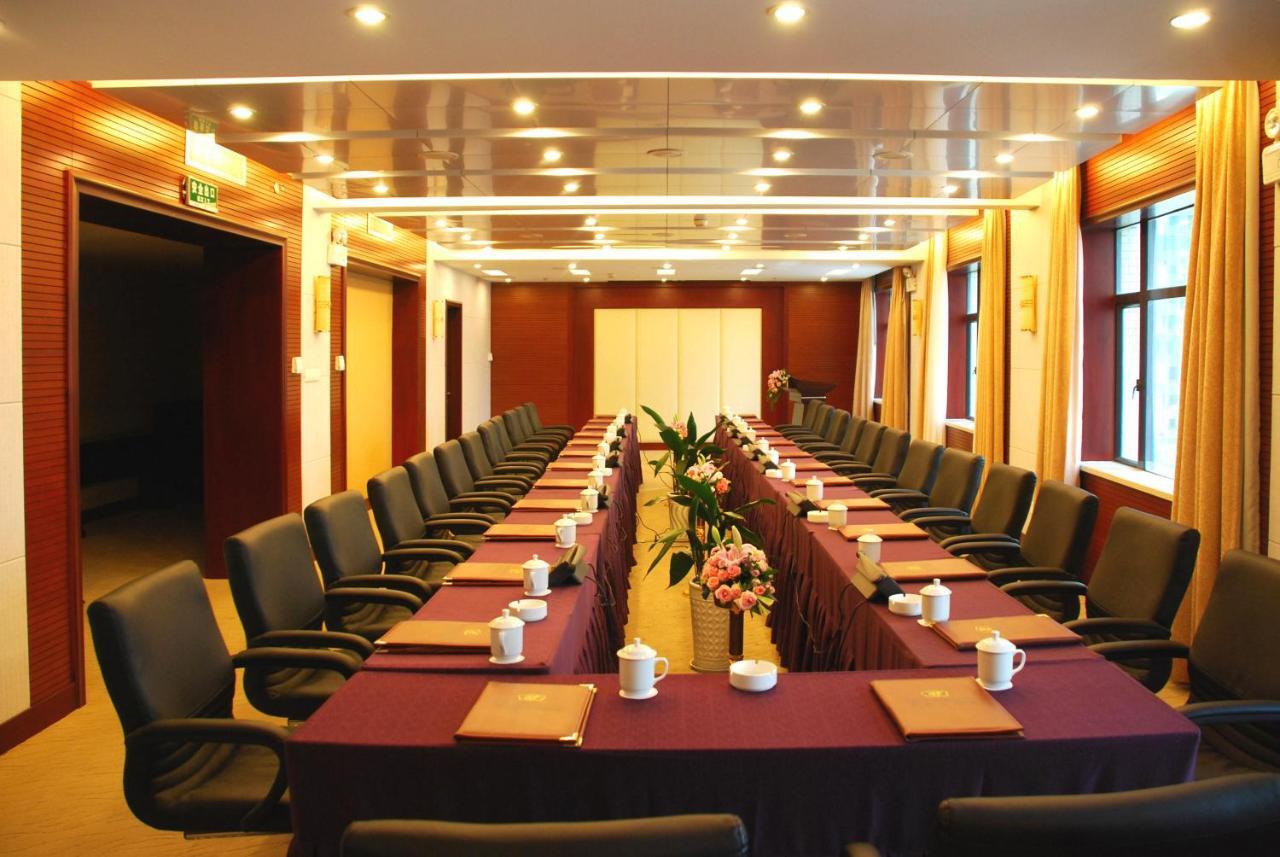Horizon Hotel Kunming Exterior foto
